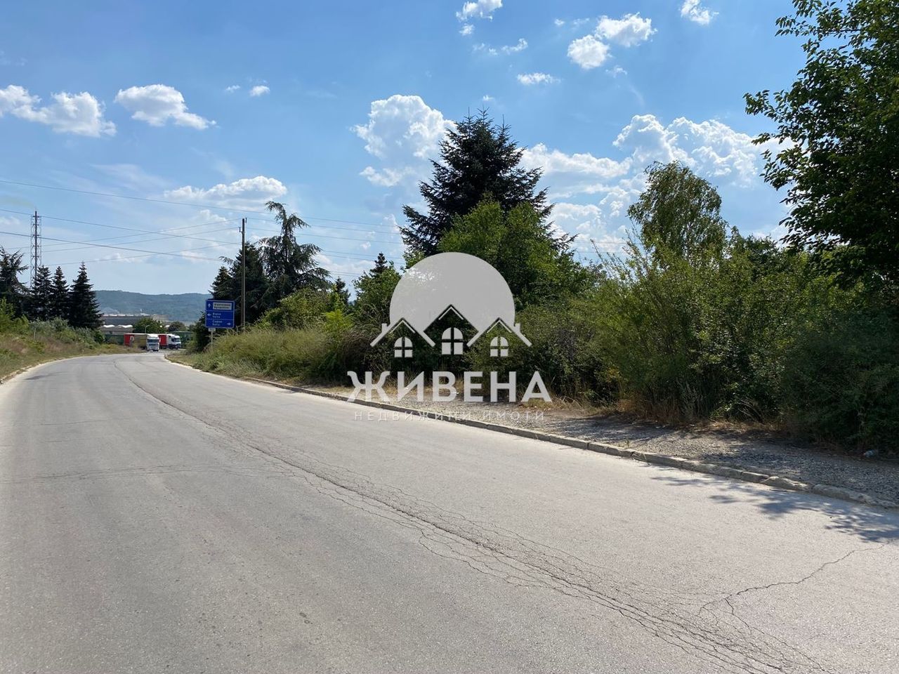 Продава се Парцел в Девня - 8200 кв.м за 26 €/кв.м - Снимка #1