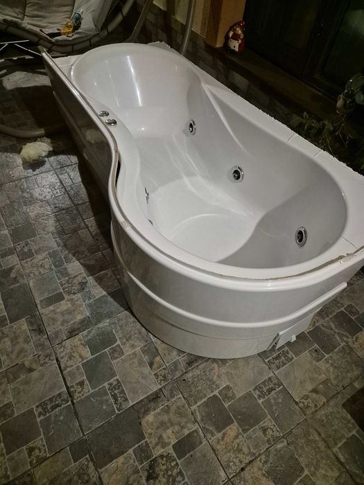 Cada cu hidromasaj