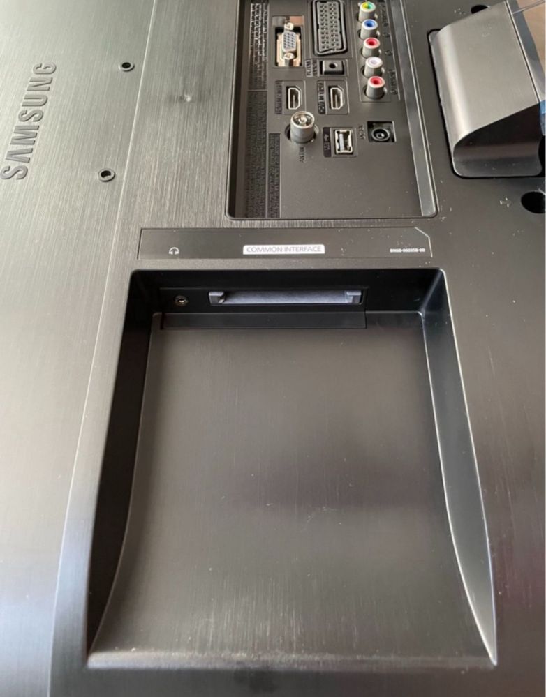 Samsung T24E390EW Телевизор+Монитор