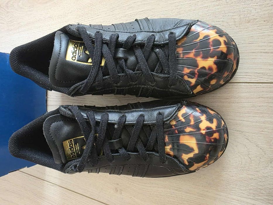Дамски adidas superstar 39 номер