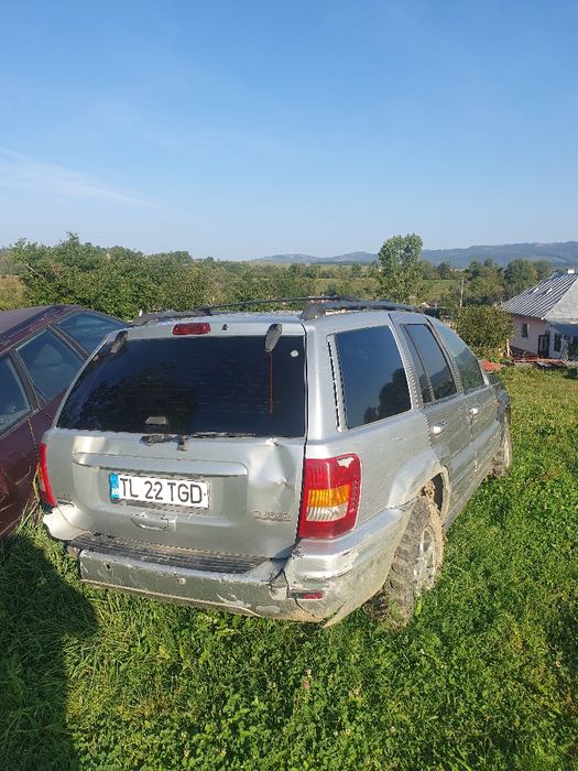 Vând 2 jeep grand cherokee 2.7 crd wj
