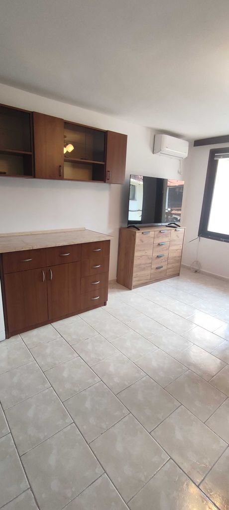 Дава се под наем Тристаен апартамент в Несебър - 90 кв.м за 112.2 € - Снимка #4