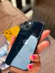 Vând Iphone 13. Telefonul este bine întreținut.