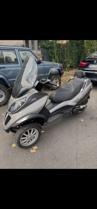 Piagio mp3 400cc nu se conduce categoria B