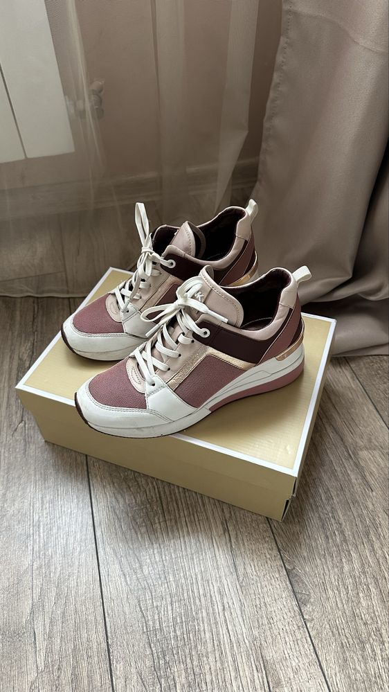 Michael kors кецове