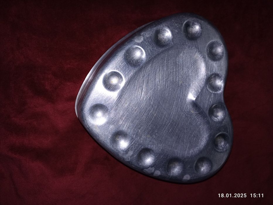 Форма для выпечки в виде сердца алюминевая