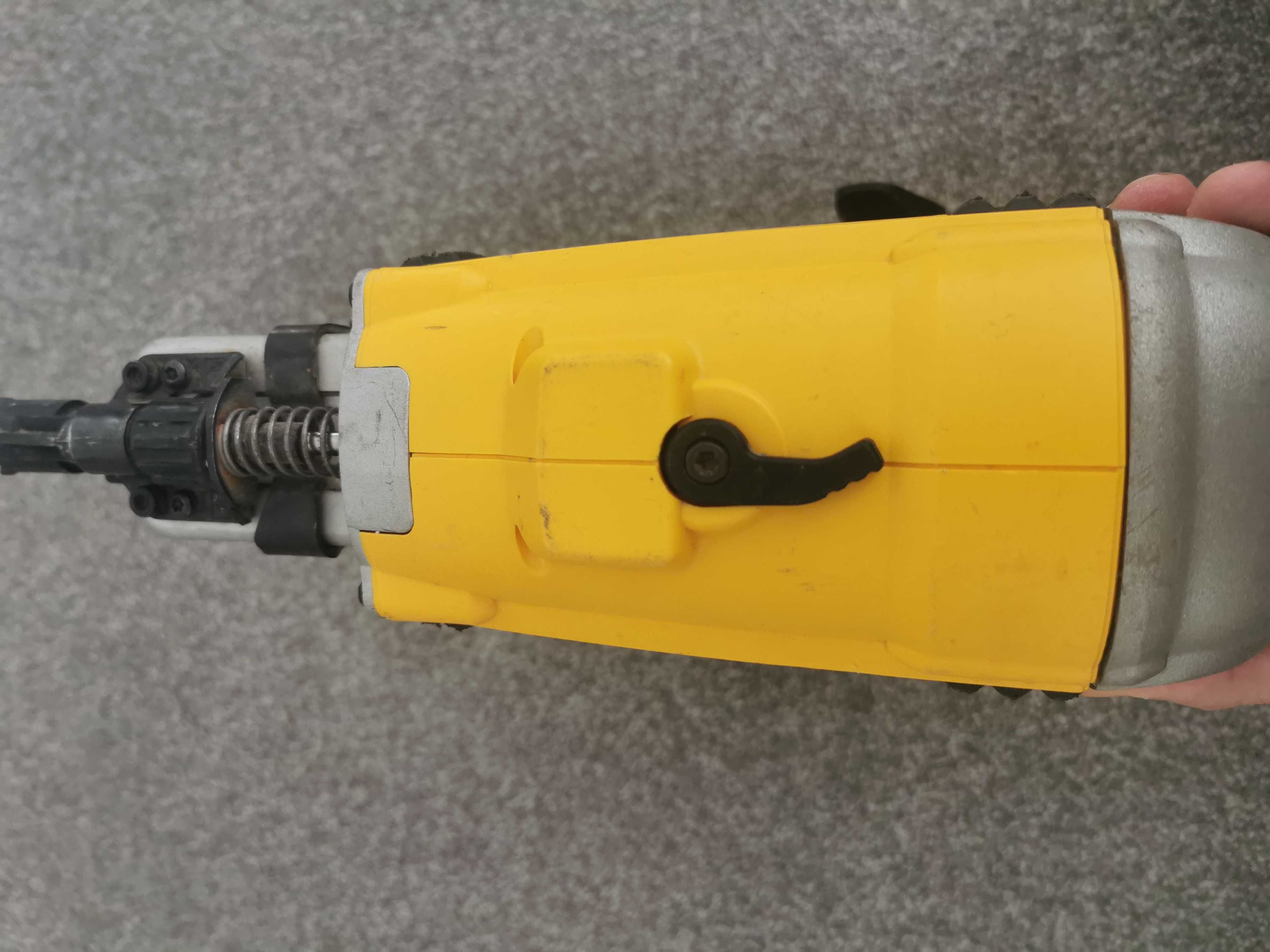 Такер  Пистолет безчетков за пирони 9см Девалт DEWALT DCN692 Type 3