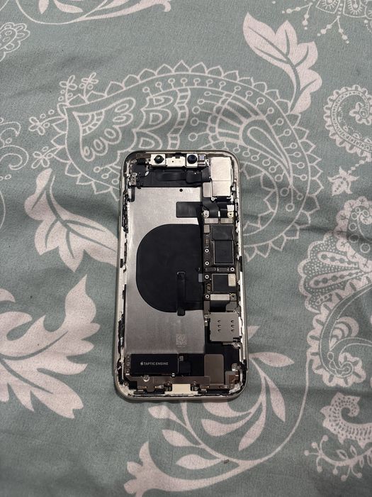 Vand iphone 11 pt piese
