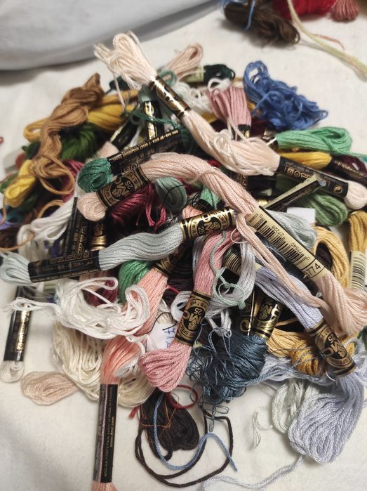 Конци за бродиране на гоблени DMC и Muline