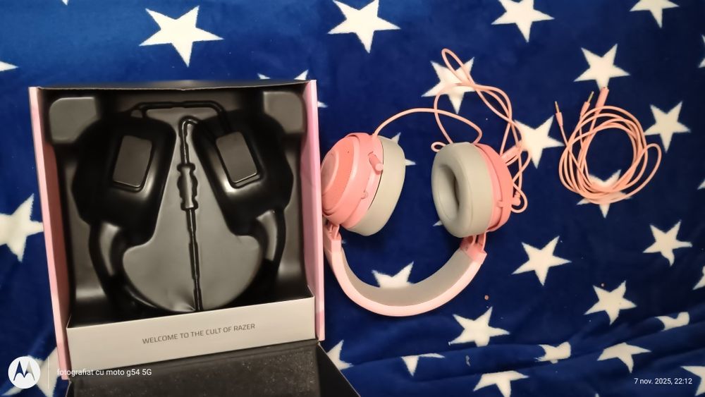 Vând căști Razor Kraken