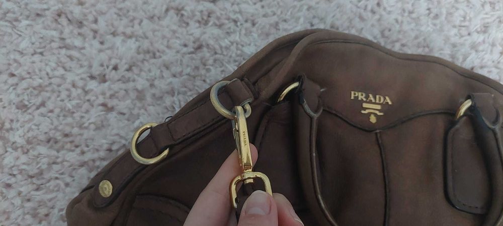 Vând geantă originală Prada Milano