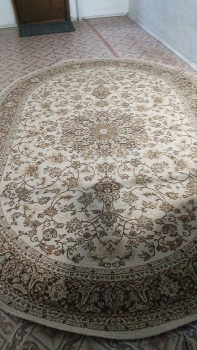 Ковер б/у в отличном состоянии