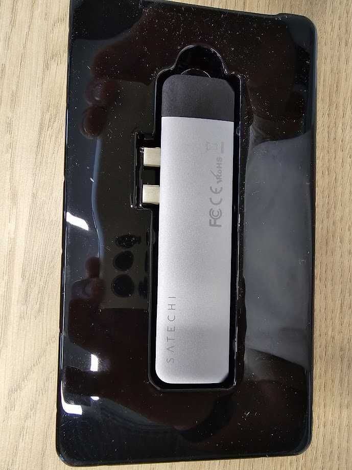 Докинг станция Satechi USB C към 1x USB C, 2x USB A, 1x HDMI, 1x RJ45