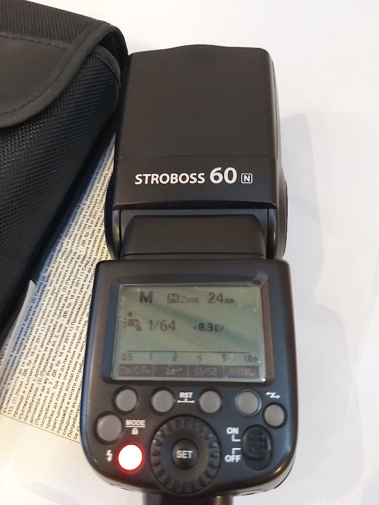 Светкавица Quadralite Stroboss 60 N  за NIKON ..