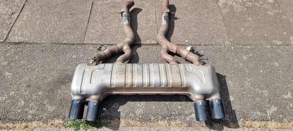Evacuare originală BMW M3 / M4 F80 F82 F83 – OEM quad-tip, stare foart