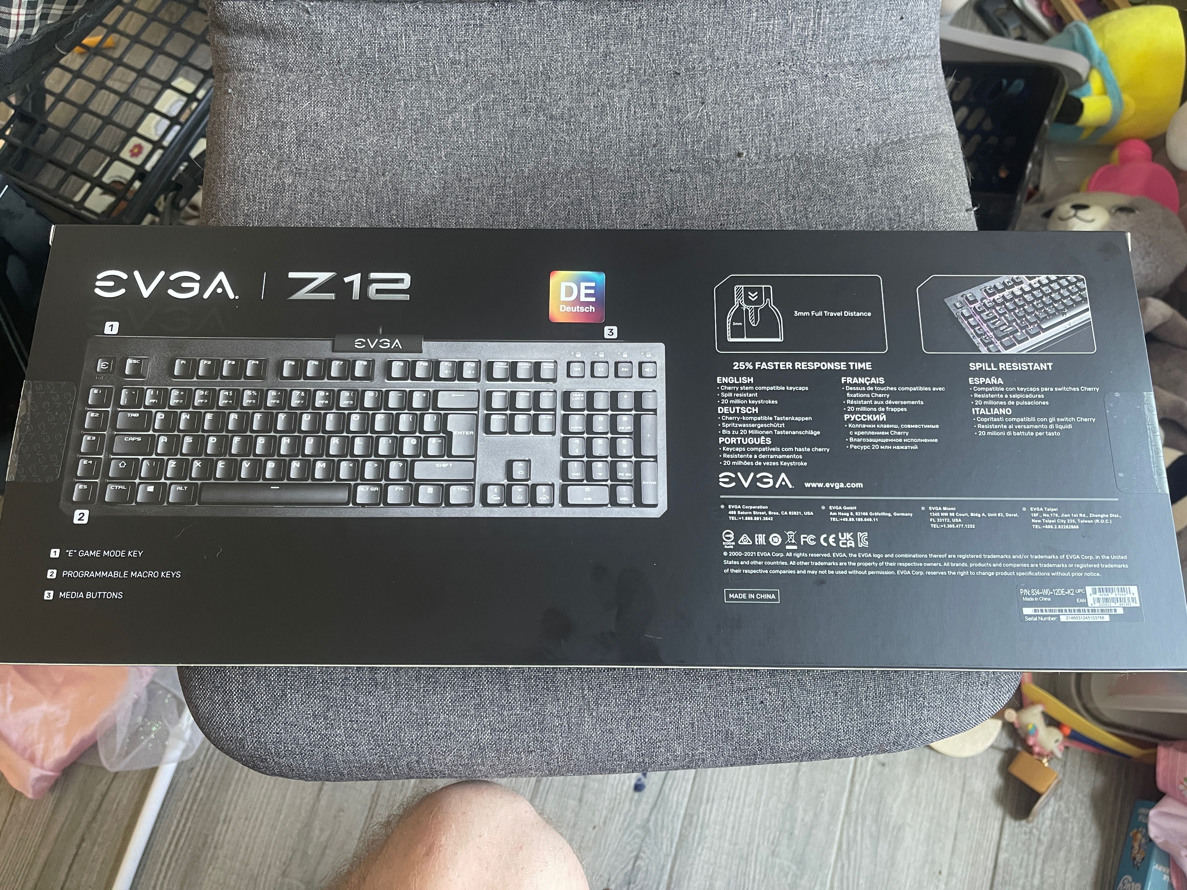 Чисто нова геймърска клавиатура EVGA (немска подредба)