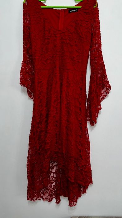 Rochie din dantela roșie marimea 38