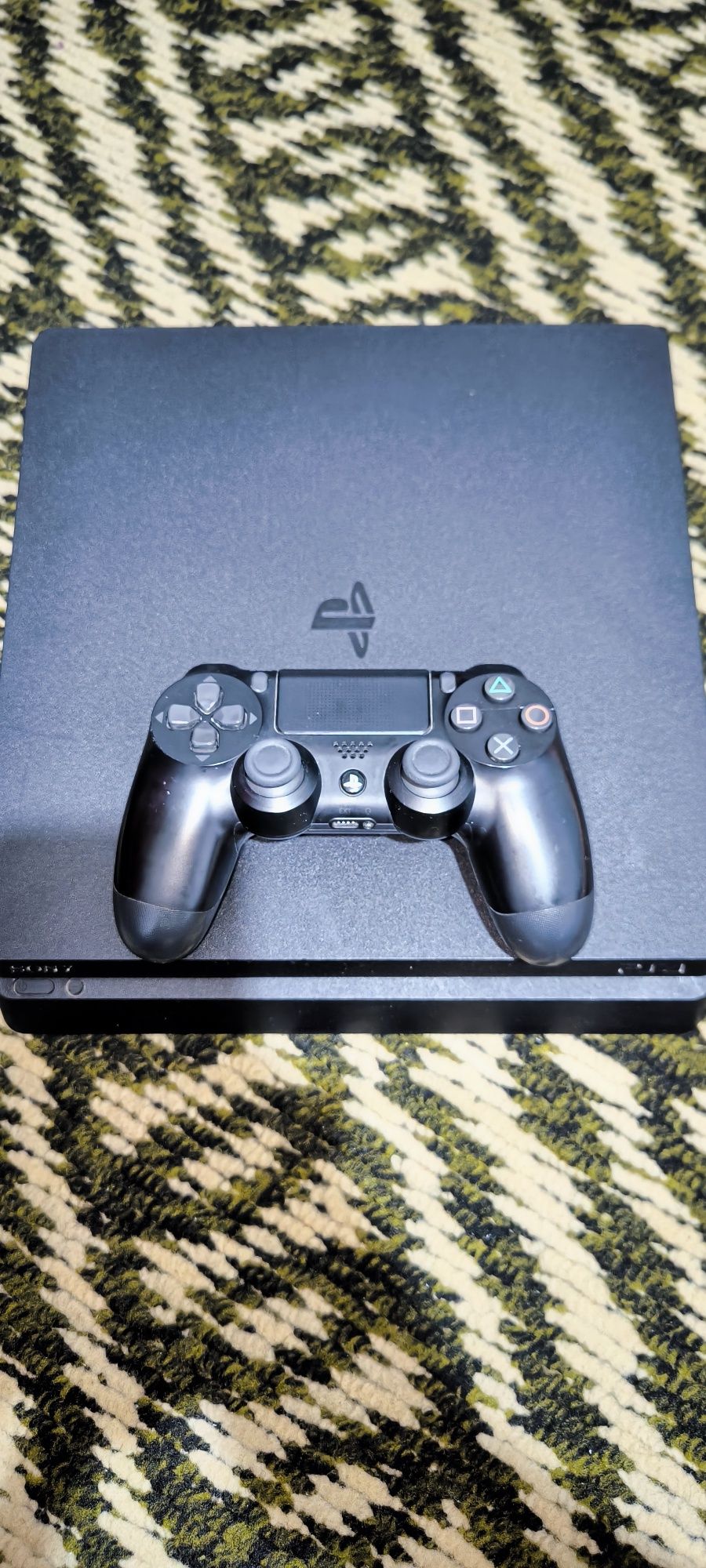 PlayStation 4 Slim