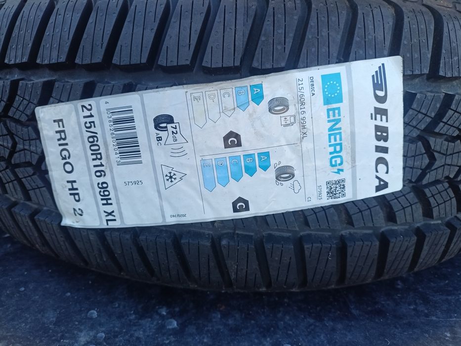 Нови зимни гуми 215 60 R16