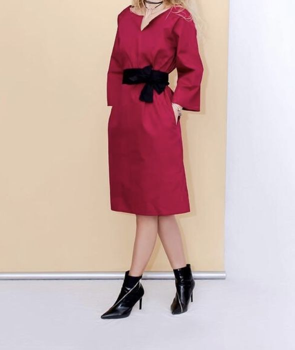 Rochie peste genunchi cordon in talie marimea M
