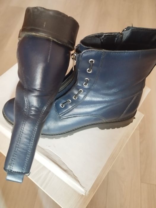 Ghete joase pe piele, marimea 39