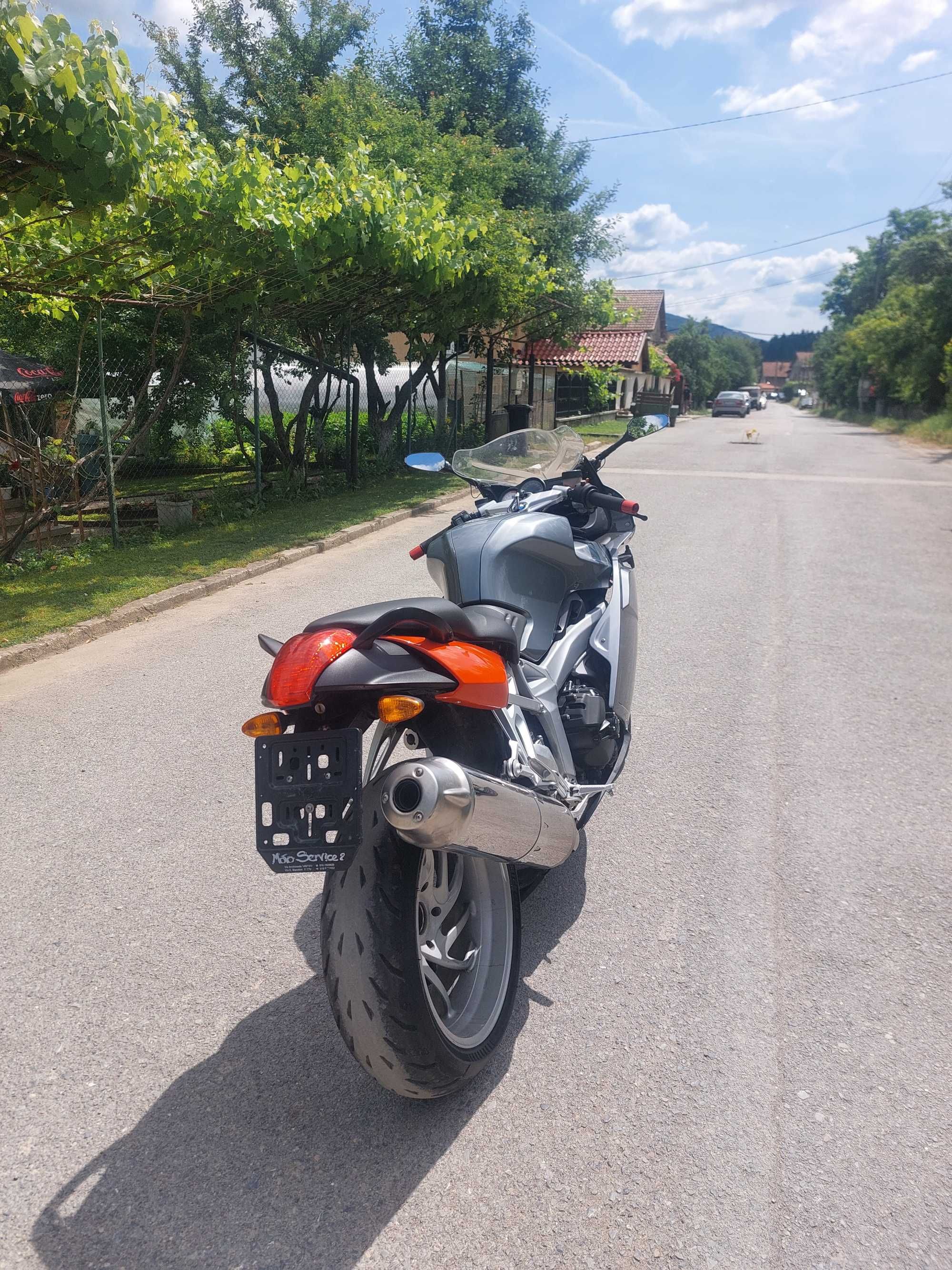 Продавам мотор BMW K 1200