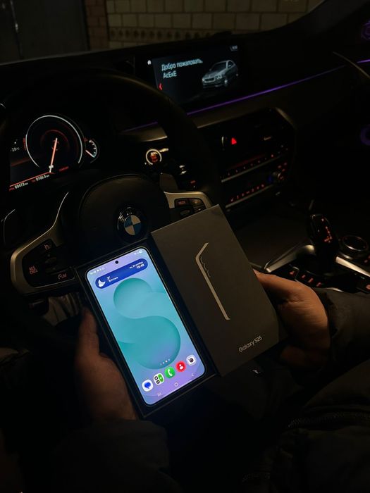 Продам Samsung Galaxy s25 256
Месяц в пользование 
Новый почти 
Дефект