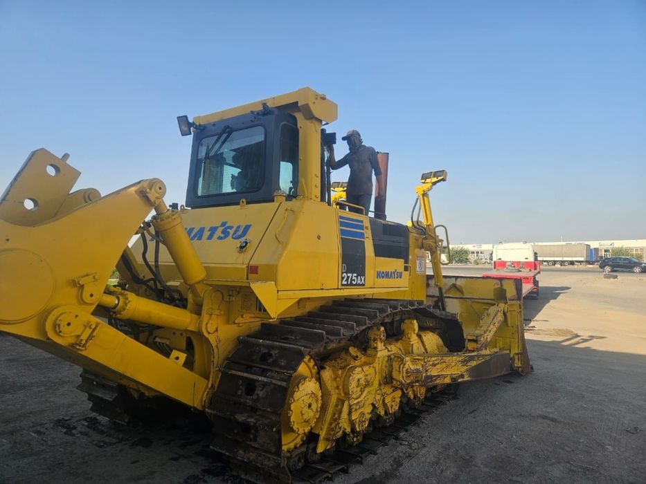 Бульдозер Kamatsu -D275AX-5