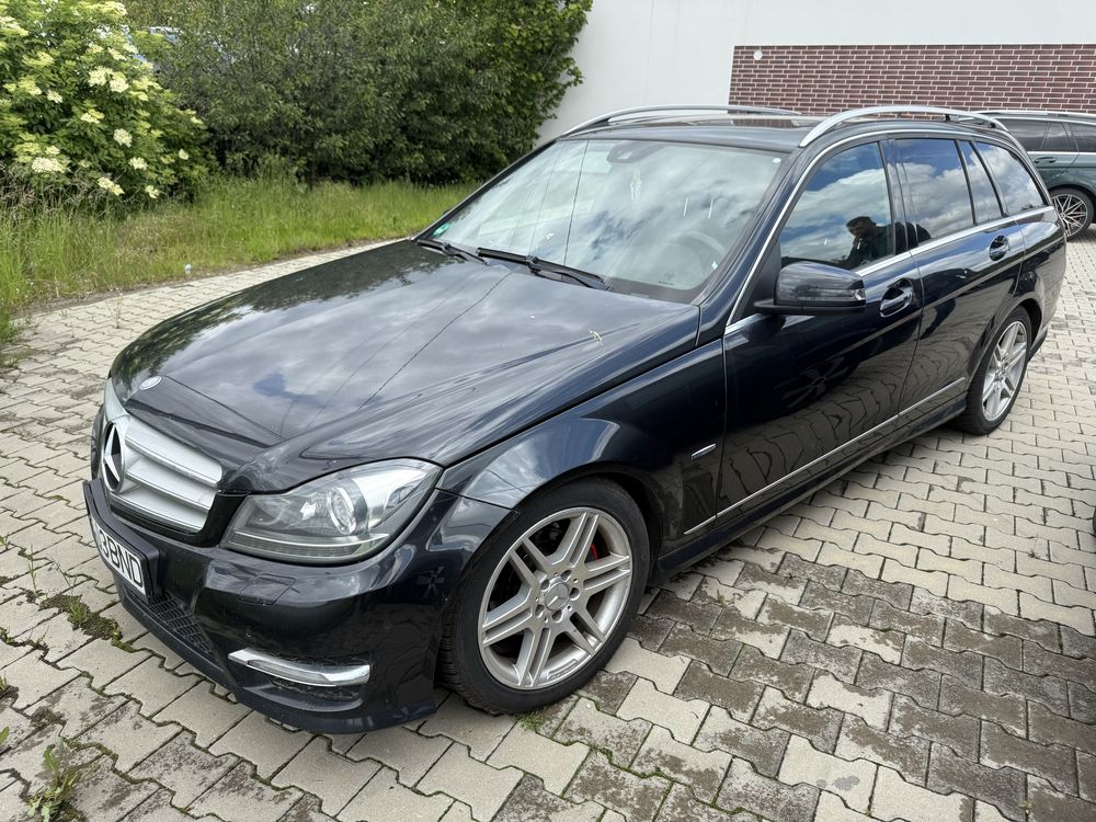 Dezmembrez c220 170cp manual tractiune spate w204facelift xenon