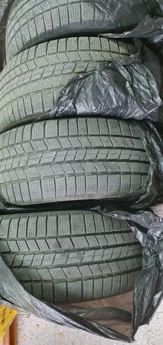 Зимни гуми 275/50/20 Pirelli Scorpion 4бр. Цената е за комплекта