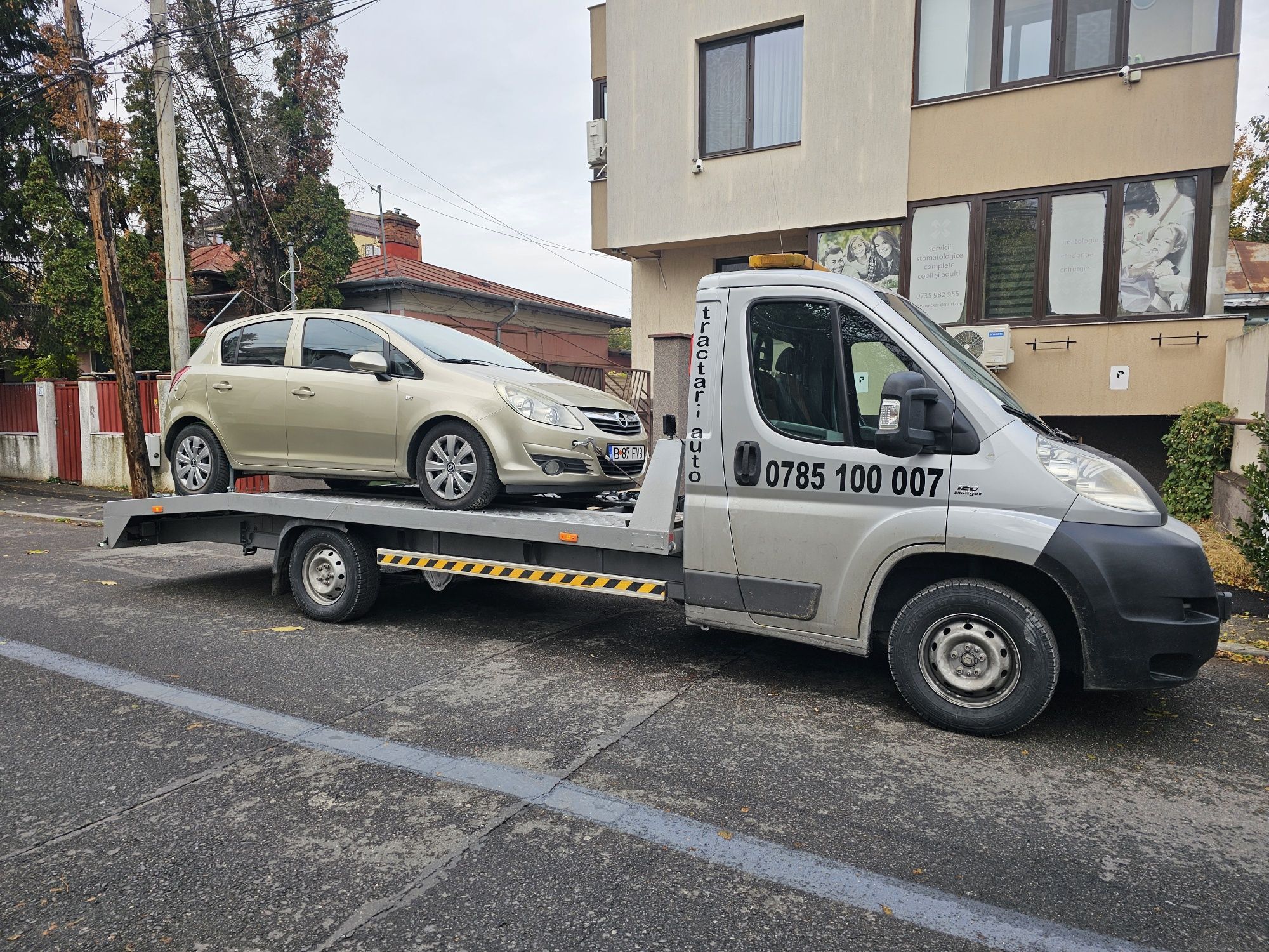 Servicii de tractare cu platforma Tunari