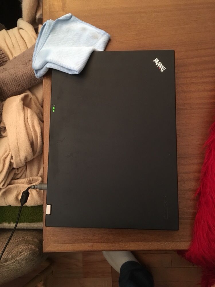 Lenovo ThinkPad W500 15.4" Laptop, Core 2 Duo, 8GB Ram, 500 GB HDD