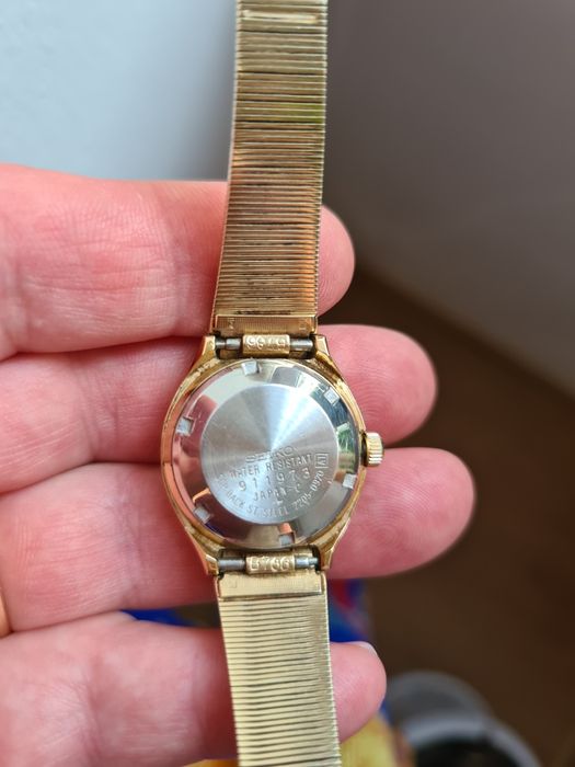 Часовник Seiko позлатен
