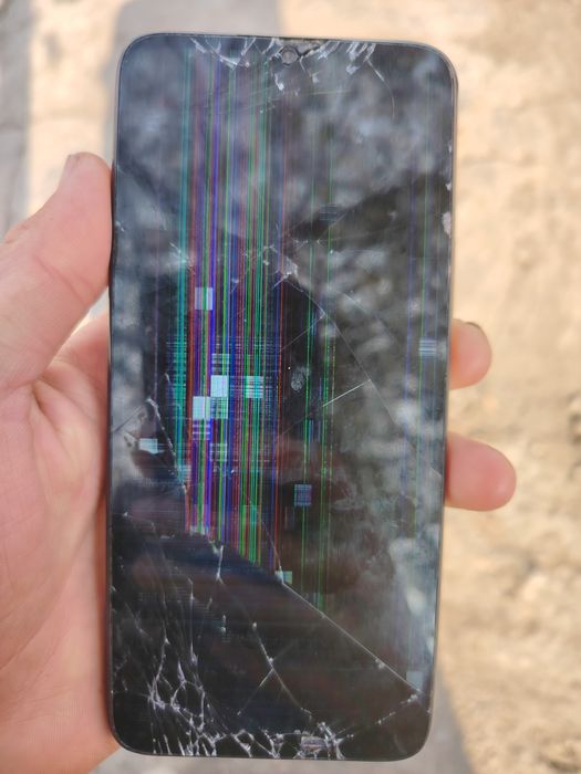 Xonor x 5 ekran singan qogan joyi yaxshi