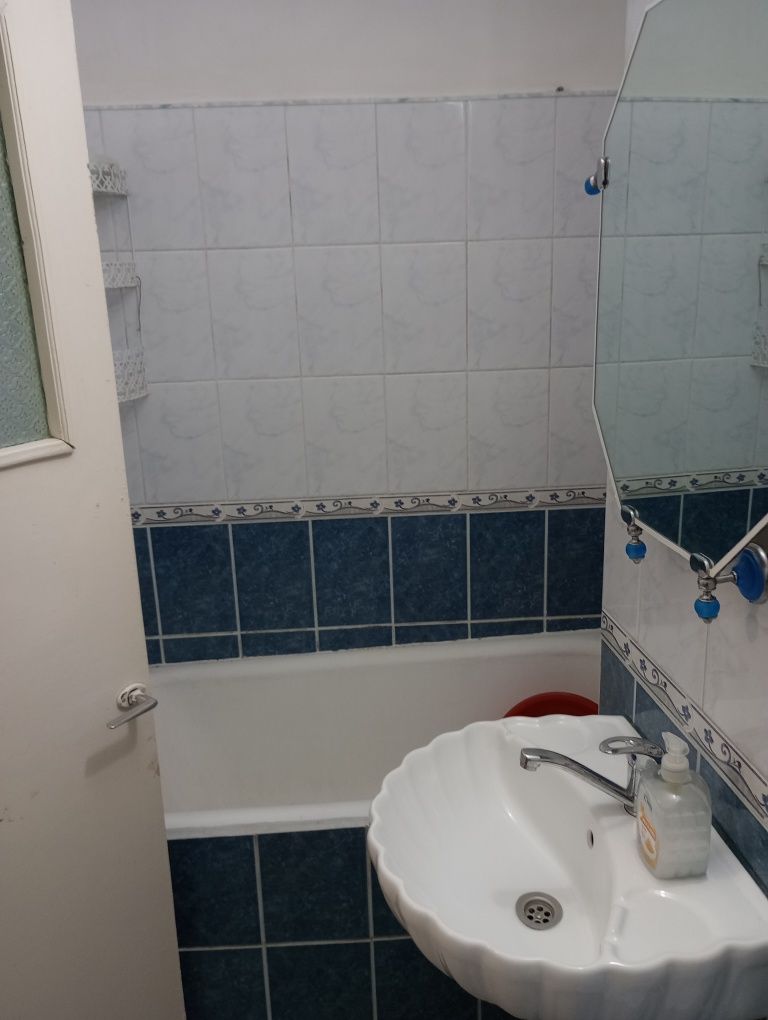 ÎNCHIRIEZ sau VÂND apartament cu 1 cameră