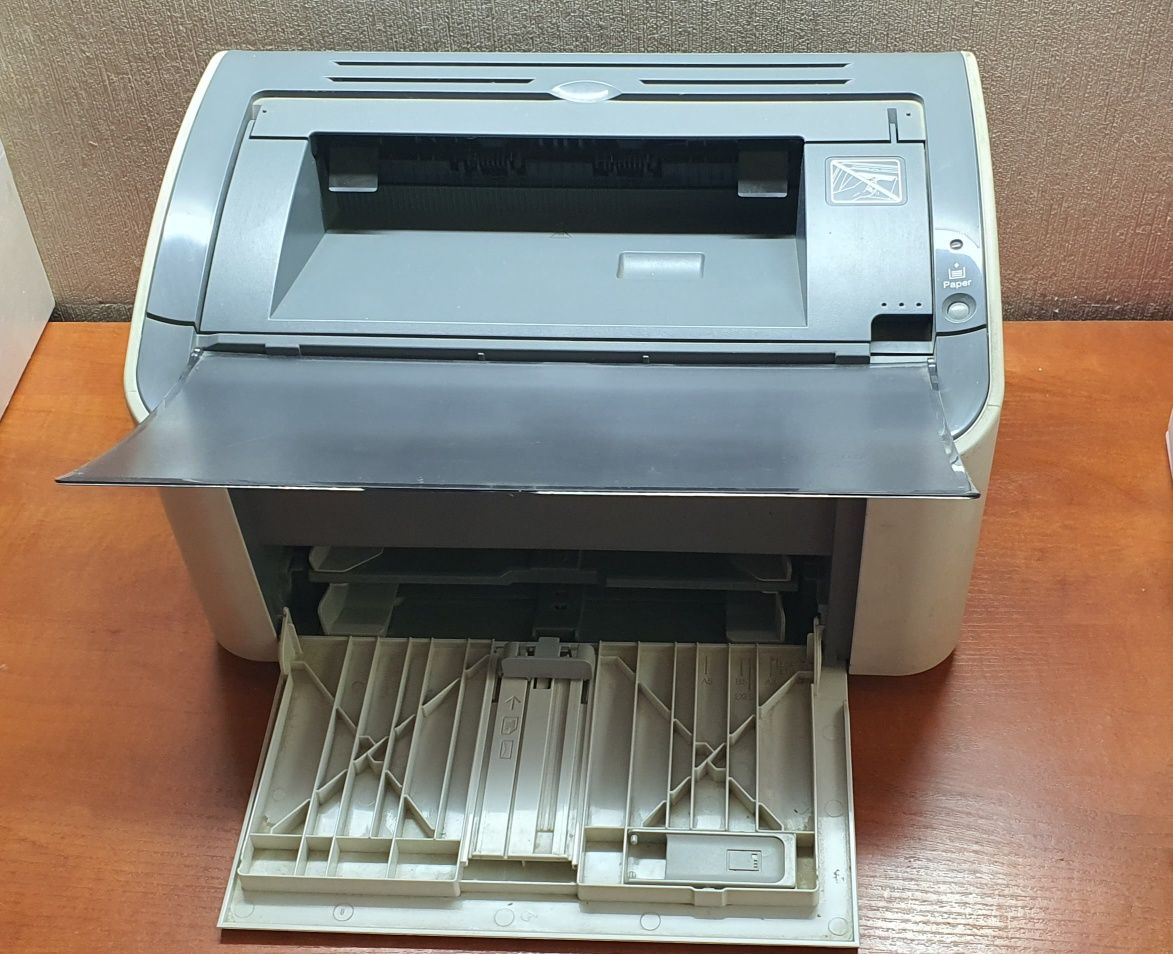 Принтер Canon i-SENSYS LBP2900B.