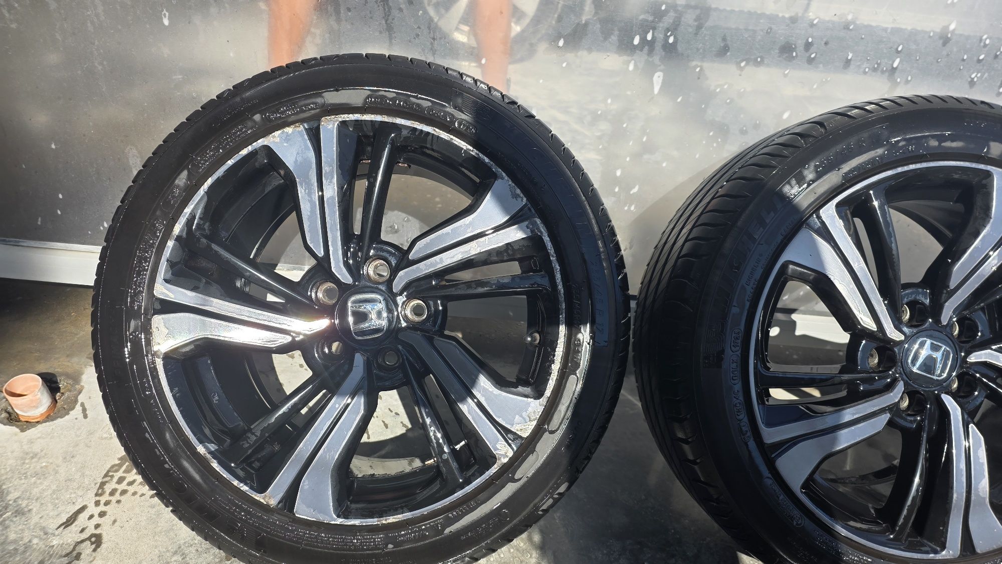 Оригинални джанти с гуми Michelin 235 45 R17 летни dot 2023