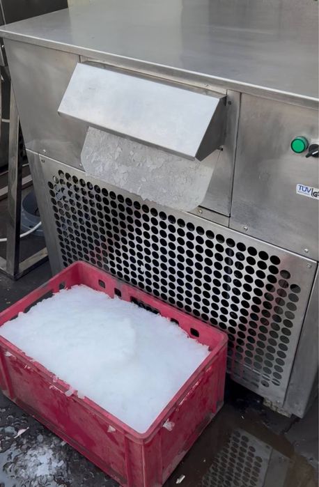 Колбасное оборудование Льдогенератор чешуйчатого льда F 700