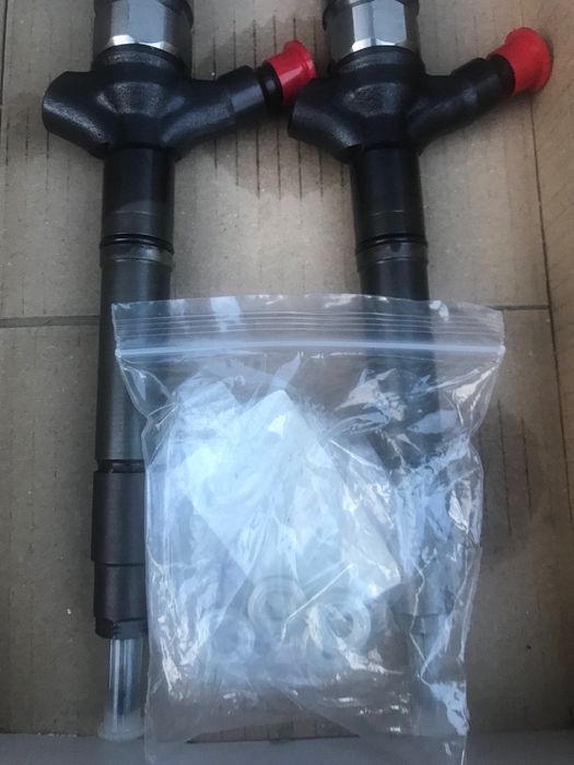 4 бр дюзи за Тойота Авенсис t25