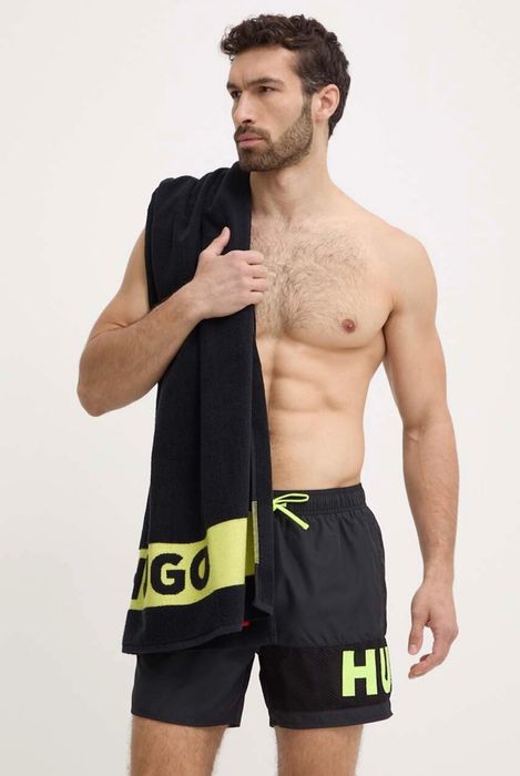 Комплект HUGO плувни шорти + кърпа мъжки + раница