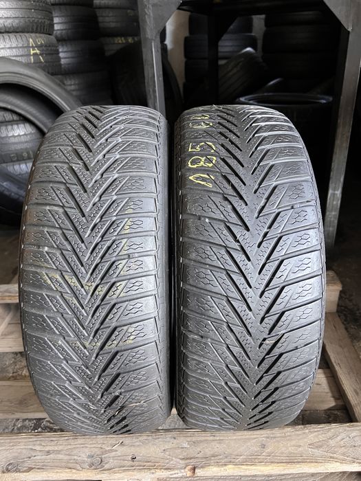 2 anvelope iarna 185/60/14 , Continental !