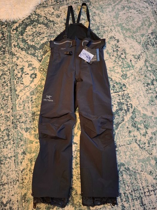 suprapantalon Arc'teryx Theta SV Bib marimea L