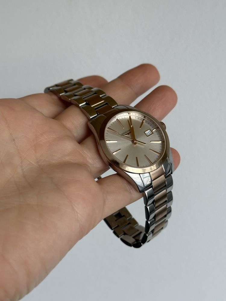 LONGINES Conquest Classic
