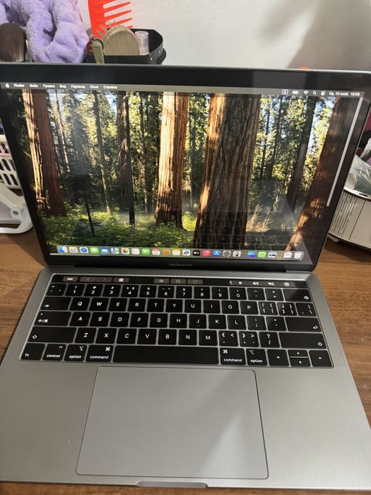Продаю Макбук Про 13 2019
