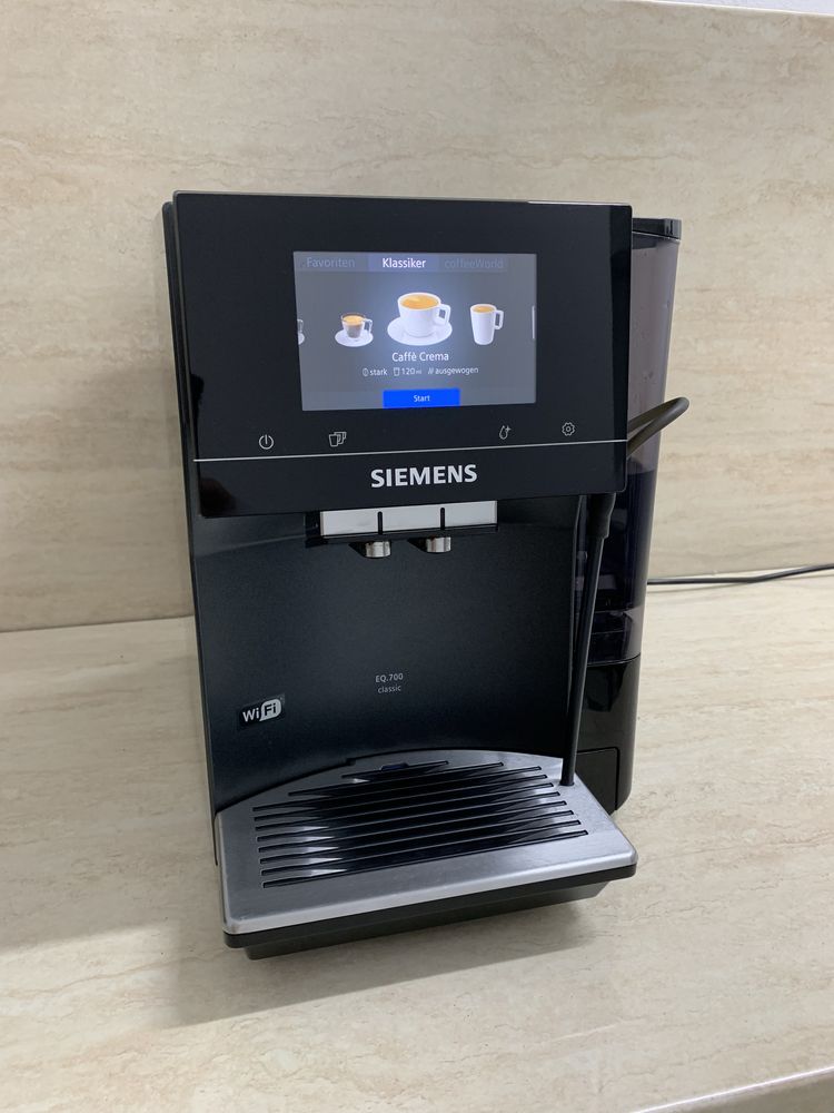 Expressor de cafea SIEMENS EQ700