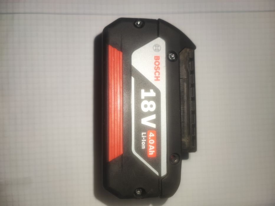 Vând carcasă GBA 4Ah 18V