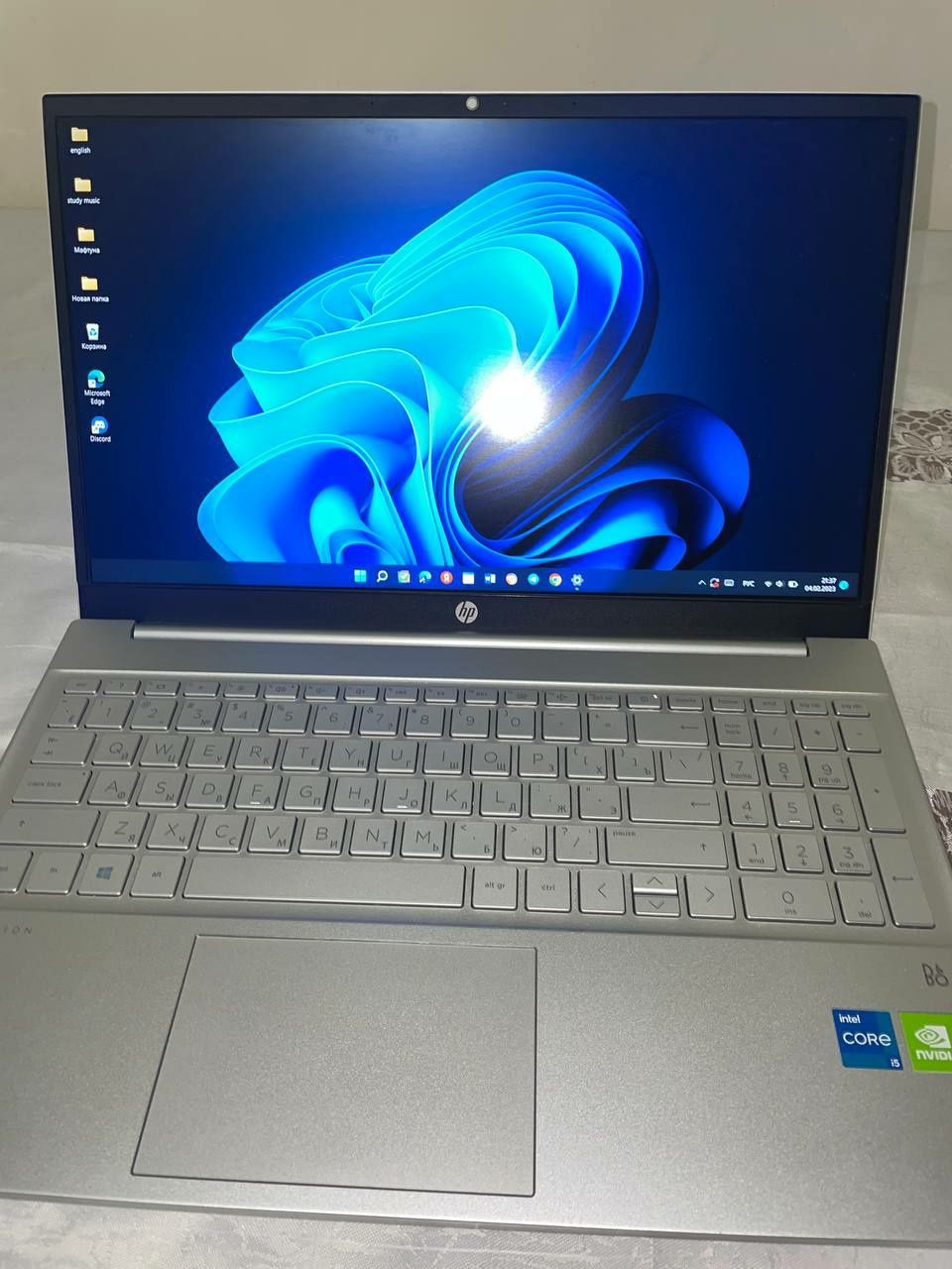 HP Pavilion Laptop 15-eg0xxx Sotiladi Srochno