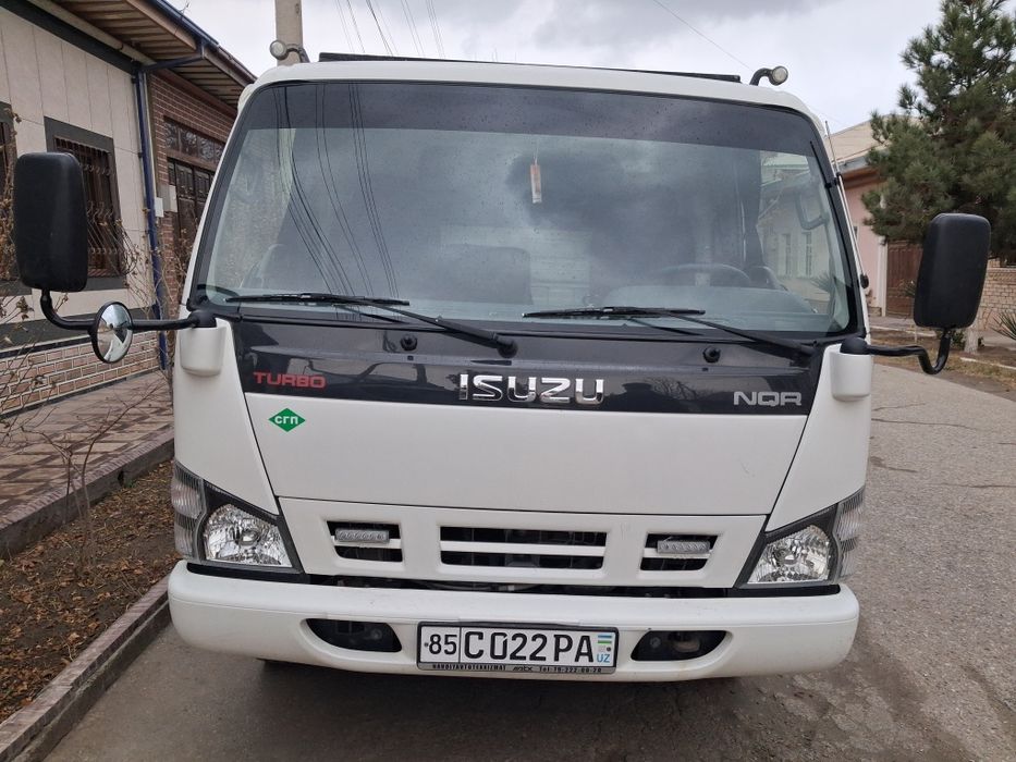 Isuzu samasval sotiladi