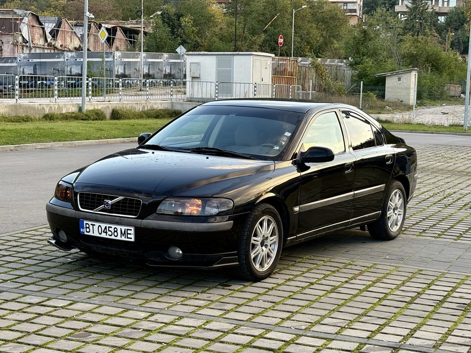 Volvo s60 2.4 бензин в добро състояние!