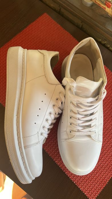 Adidasi piele alb